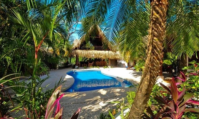 Playa Guiones House | Rare J Section - 2 Minute Walk to Best Surf Break in Guiones !