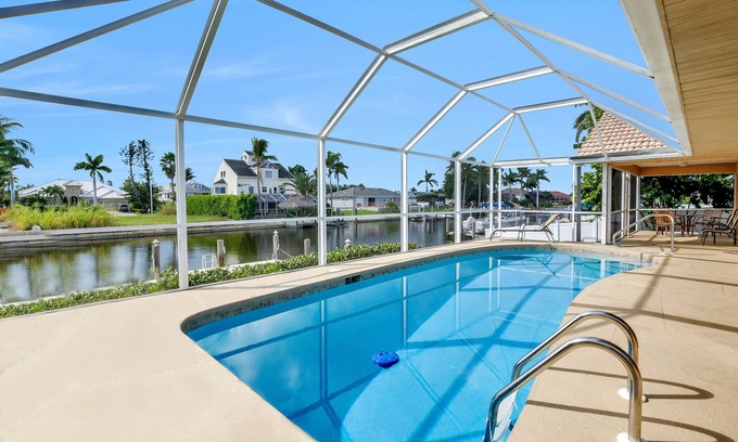 Marco Island House | RARE Waterfront Western Exposure Vacation Home - Best Sunset Views & FREE WiFi