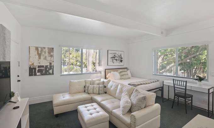 West Beach Apartment | Rare West Beach Studio #4 — blocks to the Beach, Downtown State St & Funk Zone