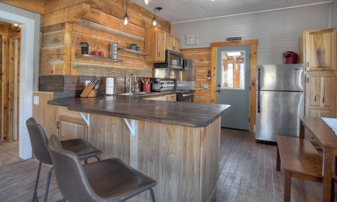 Creede House | Recently Remodled | Charming Home | Spectacular Views of Creede