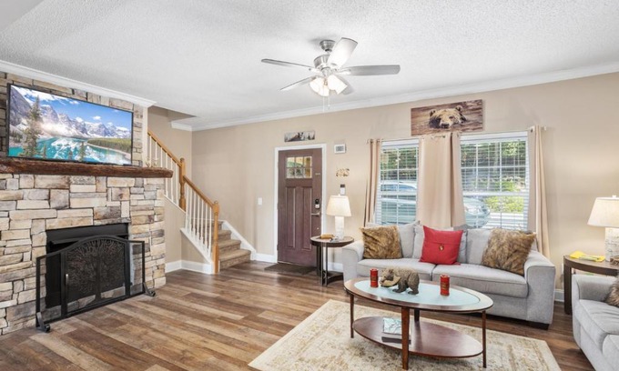 Beech Mountain House | Red Bear Run