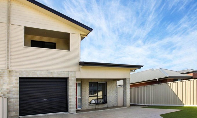 Melville Apartment | Red Door Retreat