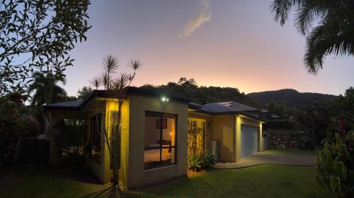 Caravonica House | Red Peak Retreat
