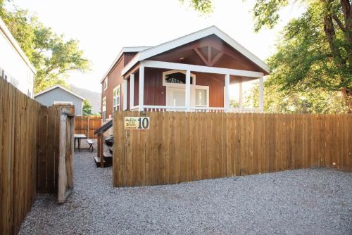 Moab House | Red Rock Cabin #10