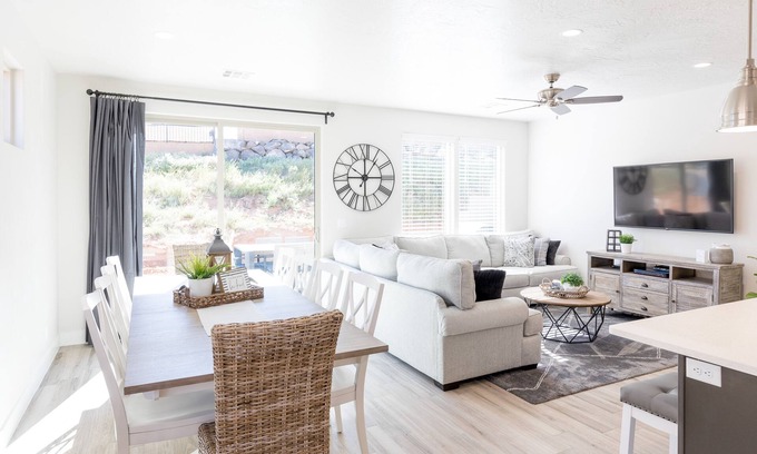 St. George Villa | Red Rock Rooftop at The Ledges *Resort Amenities Included!*