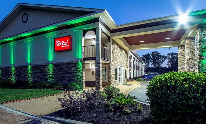 Greenwood Hotel | Red Roof Inn & Suites Greenwood, SC