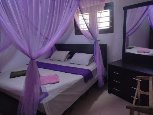 Thalaramba Villa | Red Rose Villa Mirissa