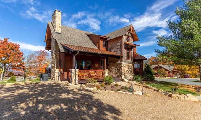 Elk Park House | Red White & Views at Eagles Nest