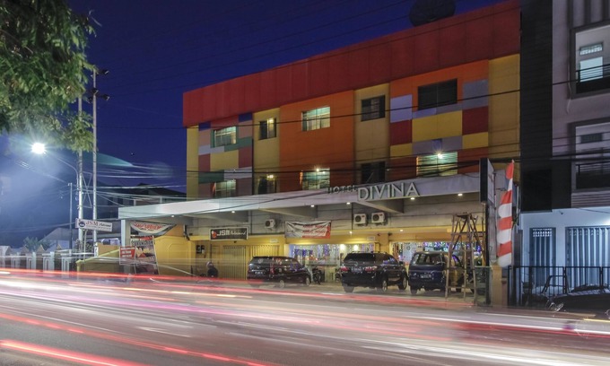 Manado City Centre Hotel | RedDoorz near Bethesda Manado