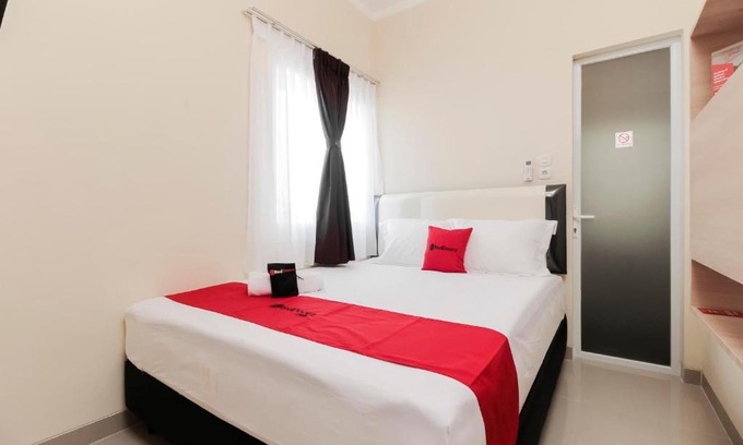 Tangerang House | RedDoorz near Soekarno Hatta Airport