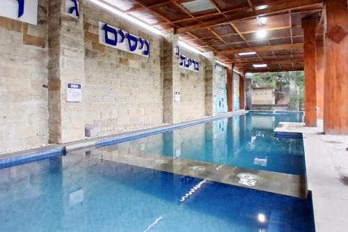 Nganjuk Hotel | RedDoorz Near Stasiun Nganjuk