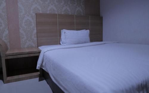 Sulawesi Hotel | RedDoorz @ Pasangkayu Mamuju Utara