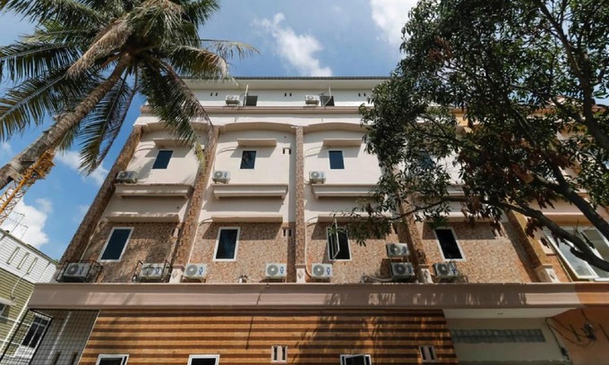 Medan House | RedDoorz Plus near RS Royal Prima Medan