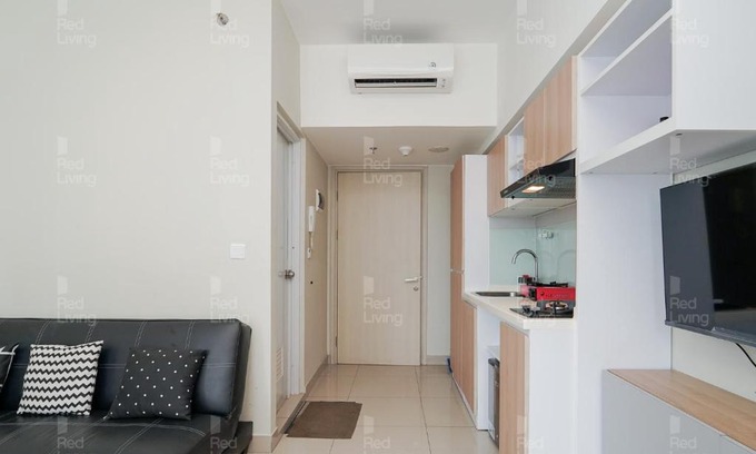 Bekasi Hotel | RedLiving Apartemen Springlake Summarecon - Novi Rooms Tower Freesia