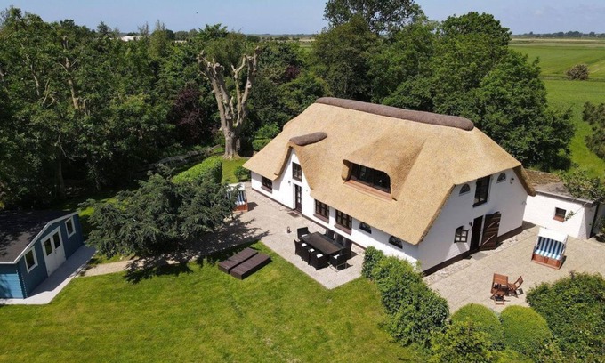 Tating Cottage | Reetdachhaus Friesen Chalet