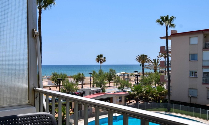 Torreblanca Apartment | Ref: 278 Beach apartment with pool and parking