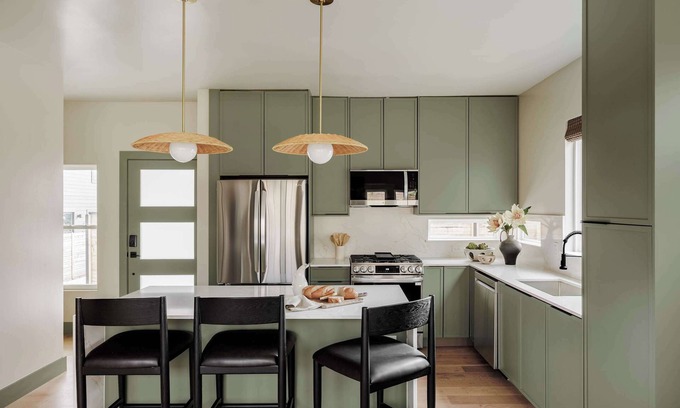 East MLK House | Refined Luxury Austin Escape | Hot Tub