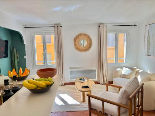 Aix-en-Provence Historic Centre Apartment | Refuge reposant - Centre ville - Espace Bureau