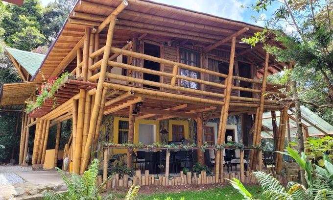 Envigado House | Refugio en el Bosque