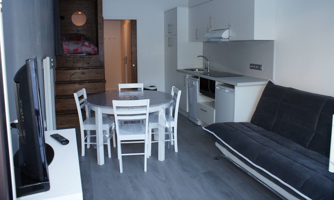 Saint-Lary-Soulan Apartment | Refurbished 3* studio for 4 people in town center