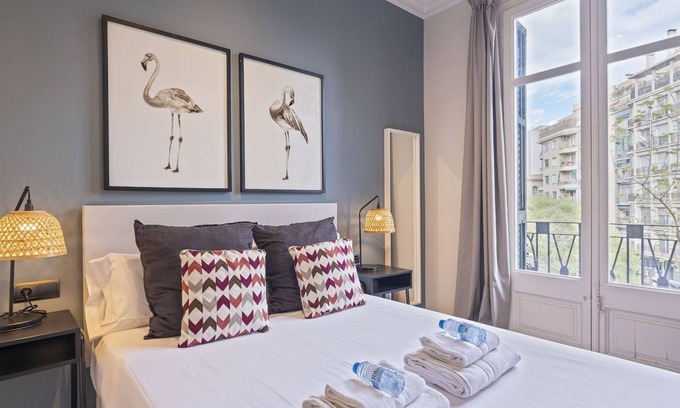 Sant Antoni Apartment | Refurbished apartments in Eixample! Walking distance to the center!