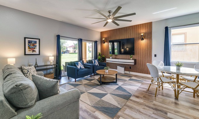 Regal Palms House | Regal Palms Gem Near Disney w/Patio, Themed Rooms
