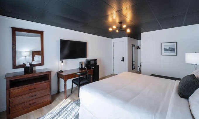 Tupper Lake Condo | Regardless of the season, there’s something for everyone at Trailhead!