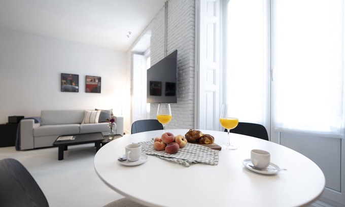 Embajadores Apartment | Reina Sofia Center