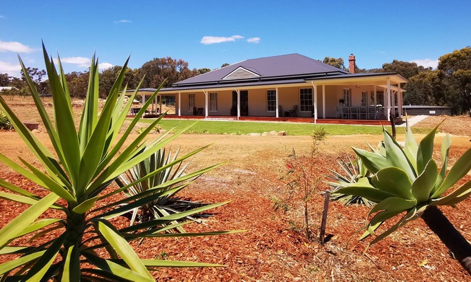 Yallingup Other | Relax and unwind at our charming Homestead