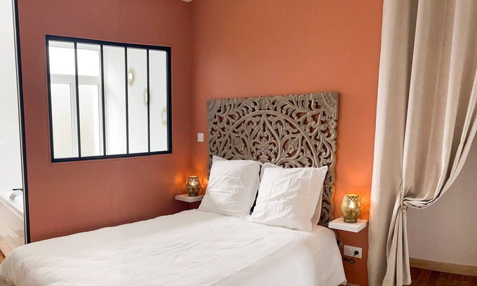 Saint-Quentin Apartment | Relax Balneo B&B Dinner board