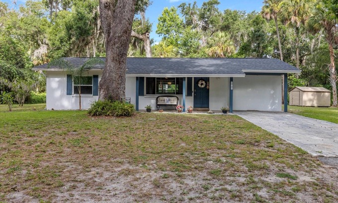 Crystal River House | Relax & Explore: 3BR Crystal River Retreat with Dock Access to Private Canal