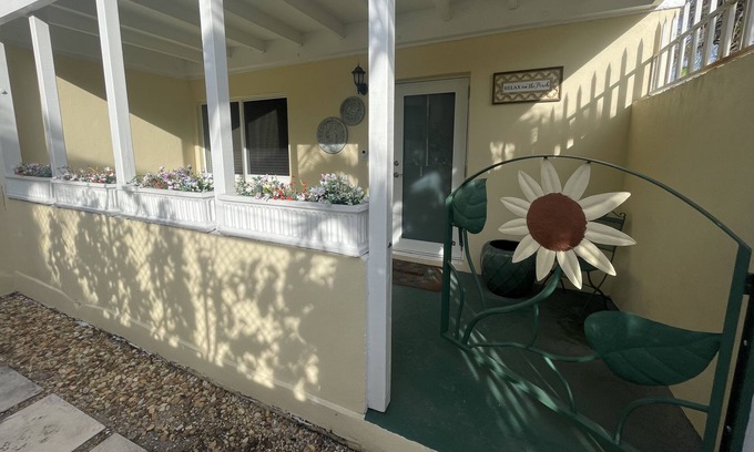 Westward Villas Subdivision House | Relax Home - Short walk to the beach and Baha Mar