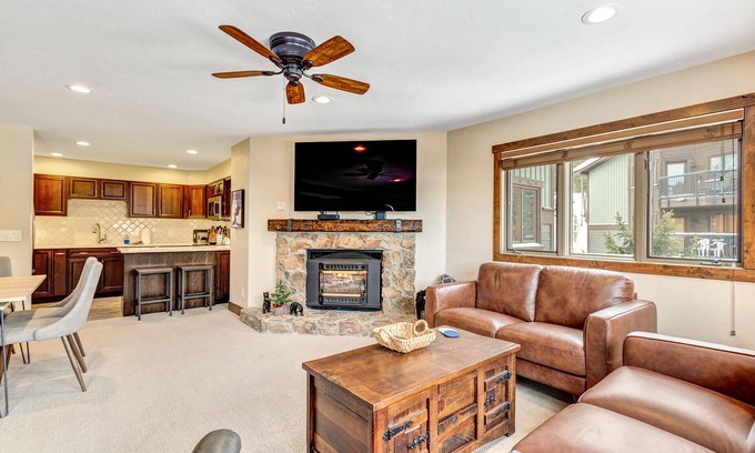Warrior's Mark Condo | Relax in Breckenridge! Condo convenient to Skiing! Close to Downtown!