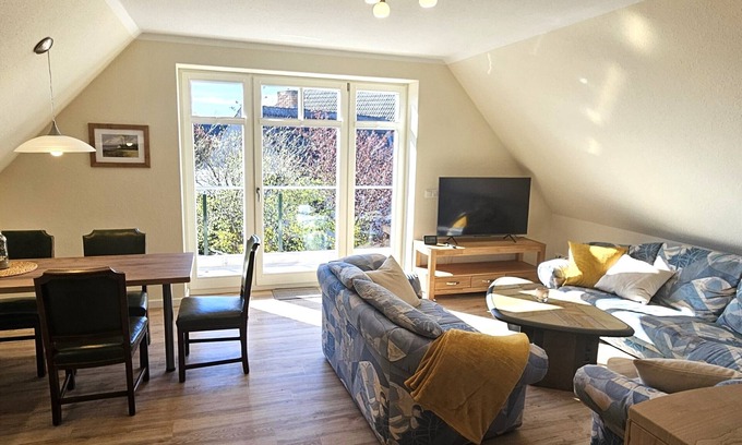 Ostseebad Wustrow Apartment | "Relax in Haus Thea App.03 Your dream vacation starts here!"
