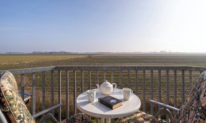Westerdeichstrich Apartment | Relax in the heart of Westerdeichstrich: family-friendly vacation apartment!