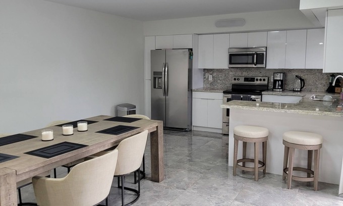 North Lauderdale House | Relax in this quiet and cozy townhouse.Quite neighborhood close to shops,dining.