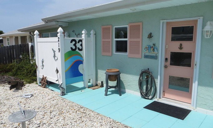 West Panama City Beach Cottage | Relax,Refresh,Enjoy this 2 bedroom cottage 2 blocks to Beautiful Laguna Beachnn