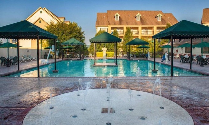 Branson Hotel | Relaxed Villa Near Branson Sites for Fun-Filled Family Time