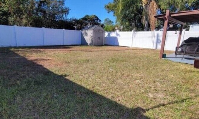 Spring Hill House | Relaxing 3-Bedroom Vacation Home in Spring Hill