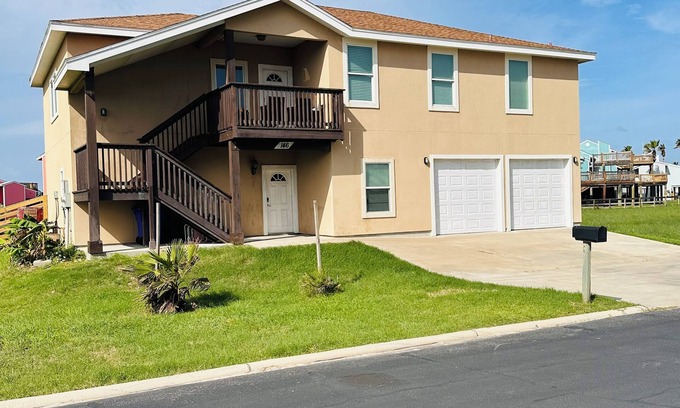 Port Aransas House | Relaxing Beach House on Mustang Island. STRP #2024-017250