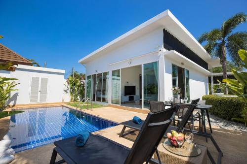 Rawai Villa | Relaxing Holidays - 2BR Private Pool Villa Greens 8, Rawai