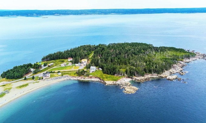 Marion Bridge Cottage | Relaxing Island Cottage on 3 acres w/ocean view