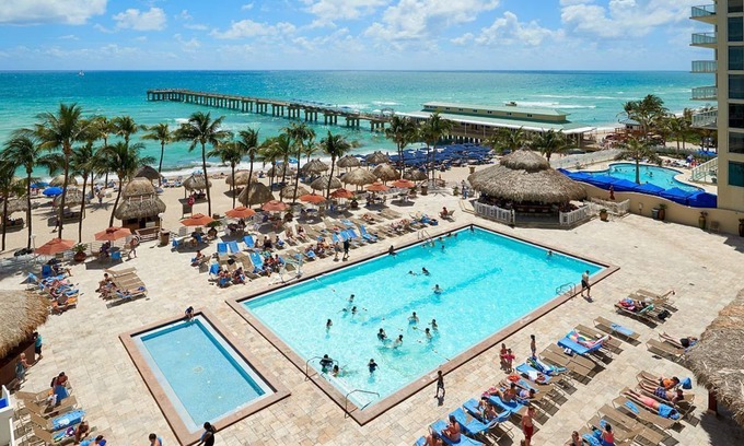 Sunny Isles Beach Resort | Relaxing Oasis in Sunny Isles Beach! 3 Spacious Units, Pool, Pets Allowed