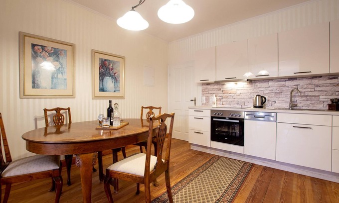 Merkendorf Apartment | Relaxing time out at the Behrens riding stables