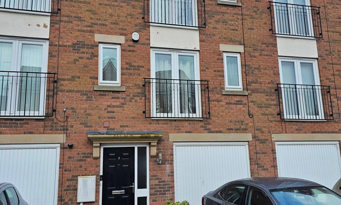 Mickleover House | Relaxing Townhouse with spacious interior in Derby near Nottingham