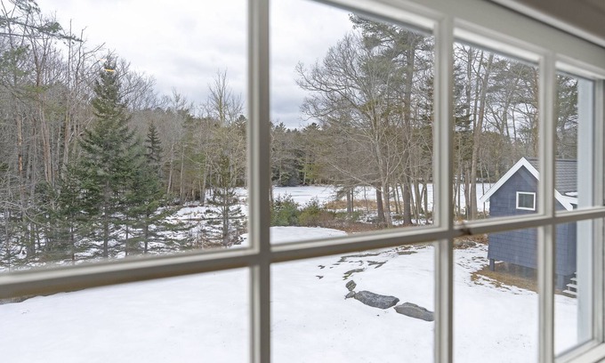 Isle of Springs House | Remodeled for 2024! Immaculate Southport Island home. 5 minutes to Boothbay!