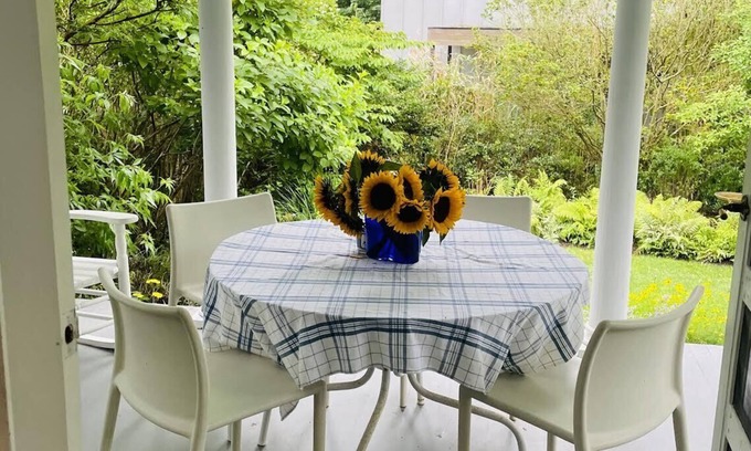 Sag Harbor Cottage | Remodeled historic Greek Revival house in heart of Sag Harbor.