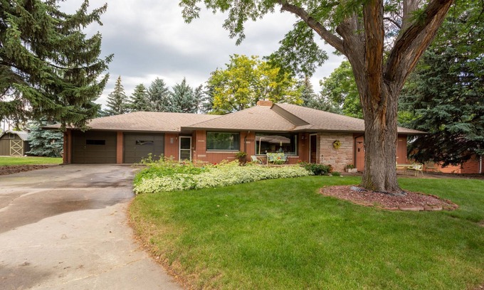 Loveland House | Remodeled mid-century home minutes from Estes Park/Fort Collins. Pet friendly