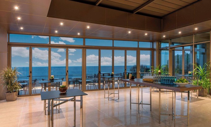 Bakırkoy Hotel | Renaissance Polat Istanbul Hotel