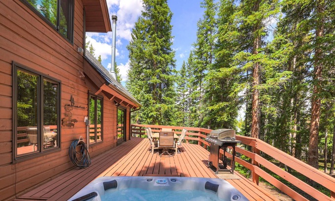 Breckenridge Heights House | Rendezvous Chalet | Hot Tub, Views & Family Ready